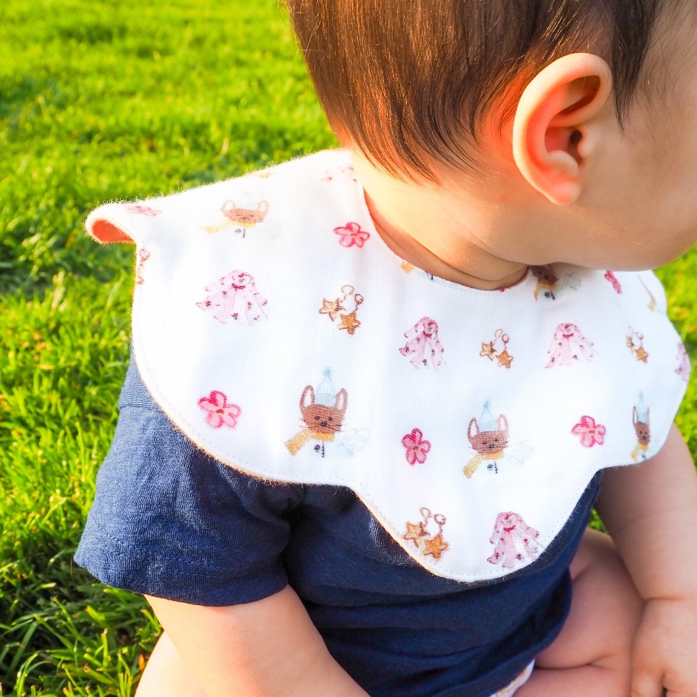 Organic Baby Bib | Mew Print